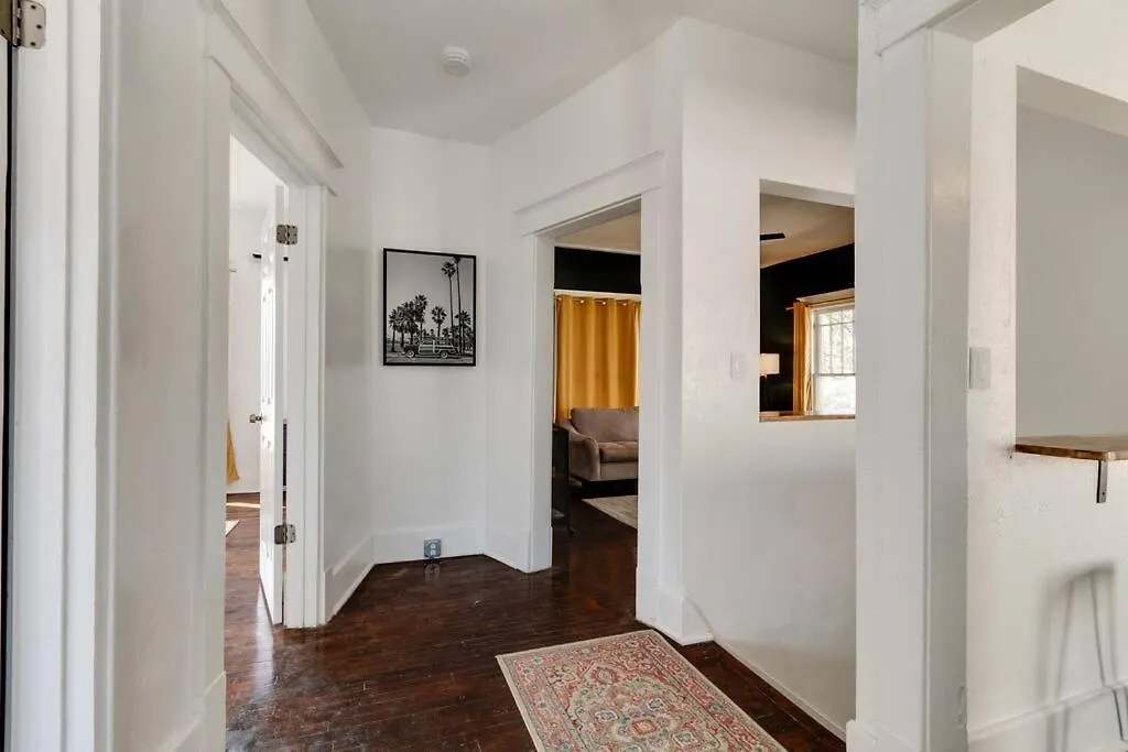 Historic Apt Near Music Row-Hillsboro Village Nashville Apartment