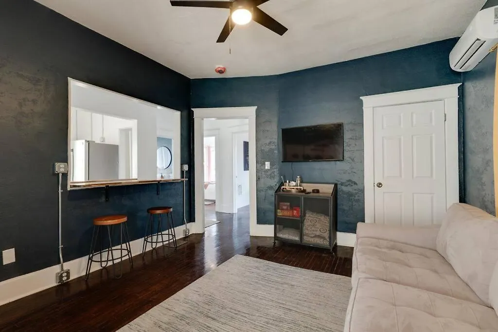 Apartment Historic Apt Near Music Row-Hillsboro Village Nashville
